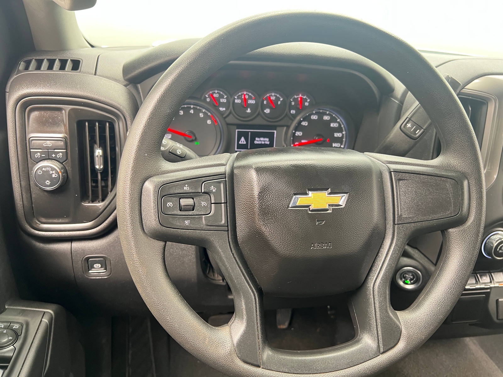 Thumbnail: 2025 Chevrolet Silverado 1500 - 5