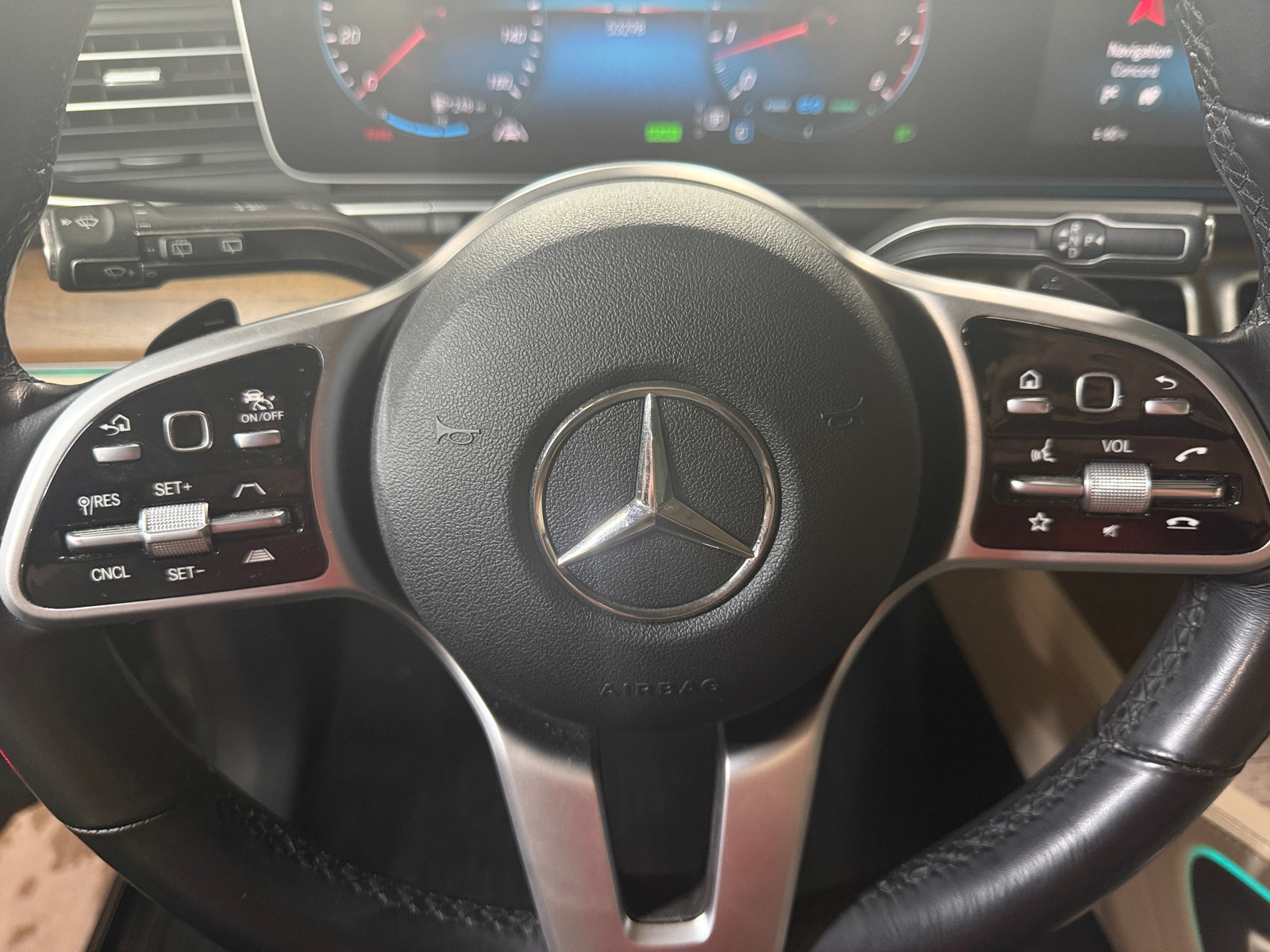 Thumbnail: 2021 Mercedes-Benz GLS - 4