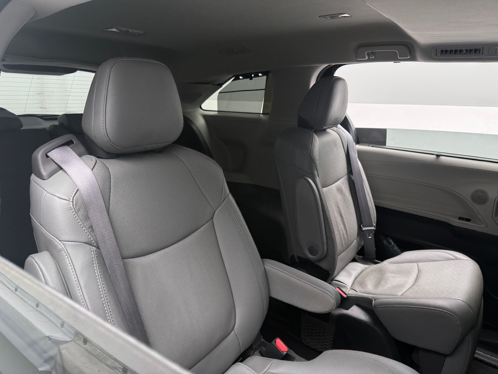 Thumbnail: 2024 Toyota Sienna - 5