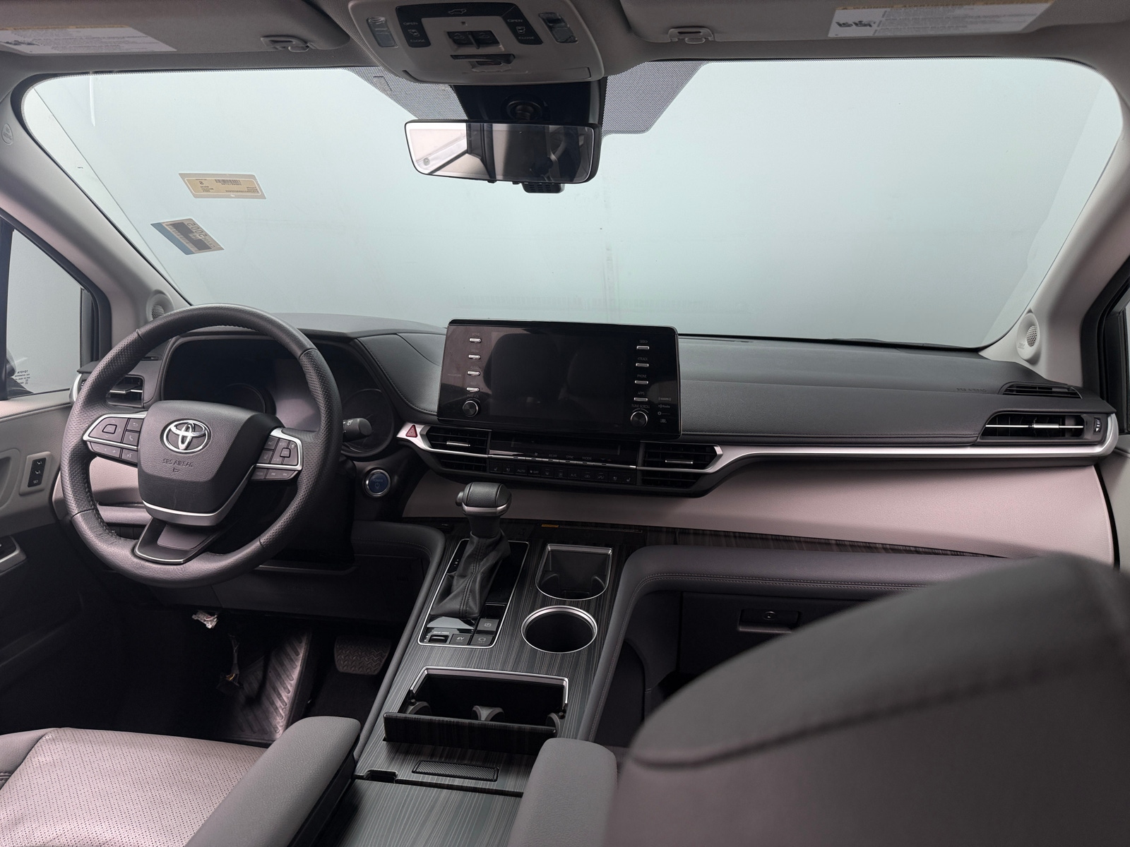 Thumbnail: 2024 Toyota Sienna - 2