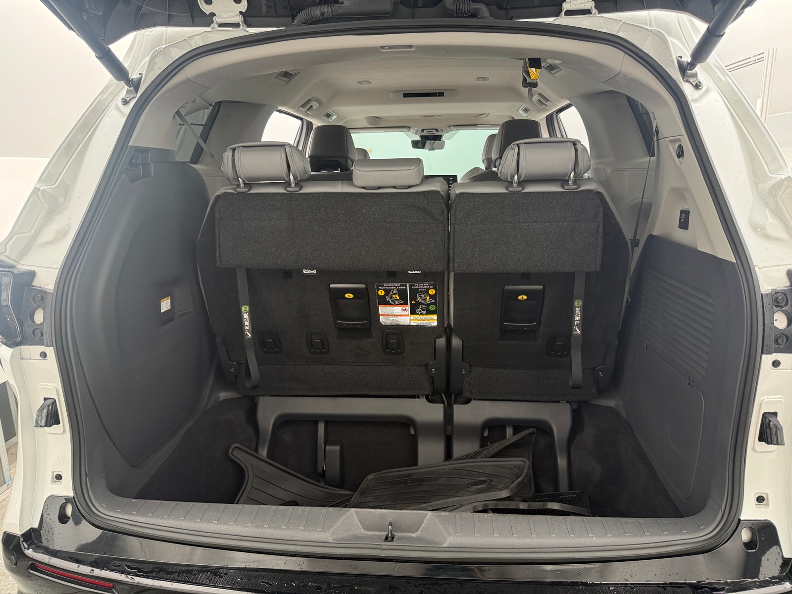Thumbnail: 2024 Toyota Sienna - 6