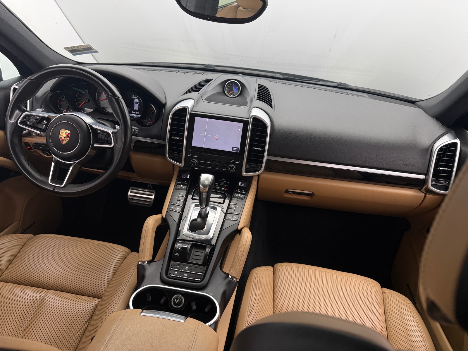 Thumbnail: 2018 Porsche Cayenne - 3