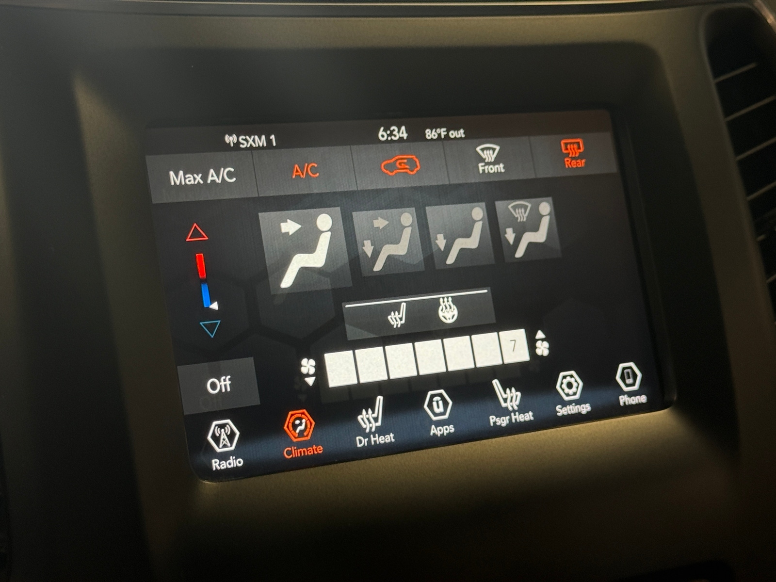 Thumbnail: 2019 Jeep Cherokee - 4