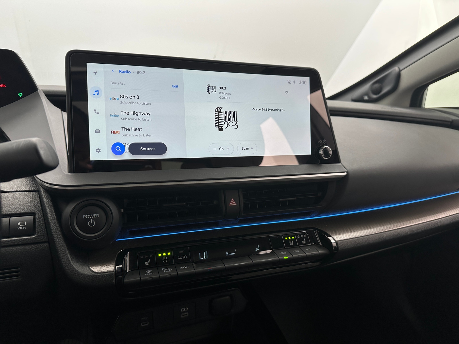 Thumbnail: 2024 Toyota Prius - 3