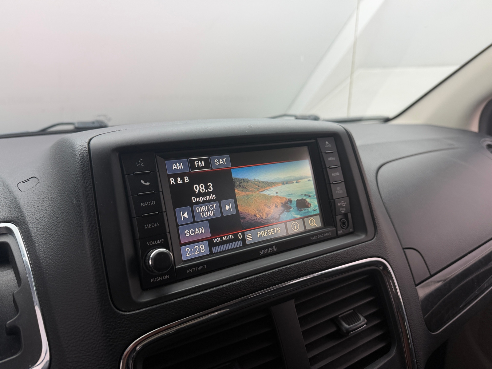 Thumbnail: 2014 Dodge Grand Caravan - 4