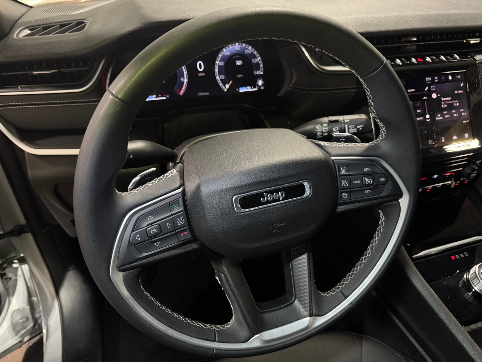 Thumbnail: 2024 Jeep Grand Cherokee - 5