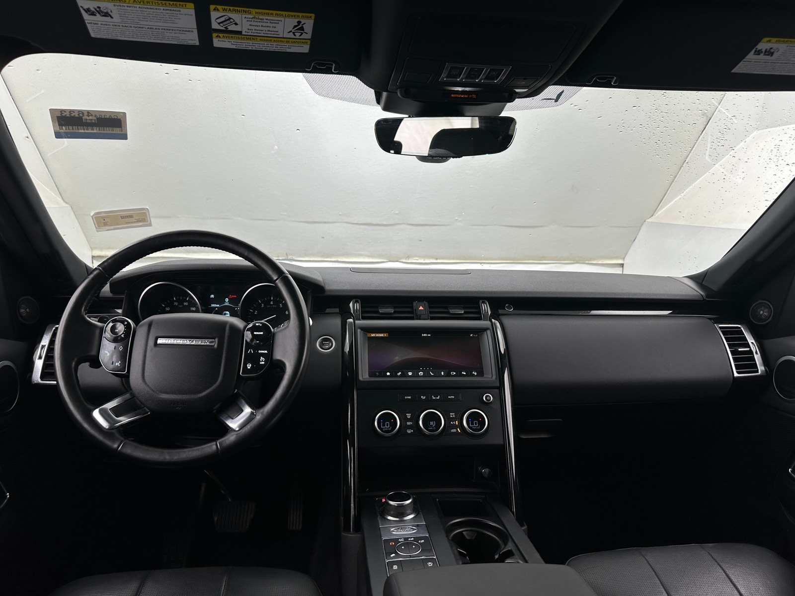 Thumbnail: 2020 Land Rover Discovery - 2