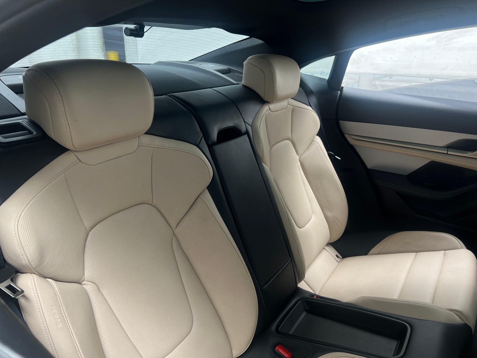 Thumbnail: 2021 Porsche Taycan - 5