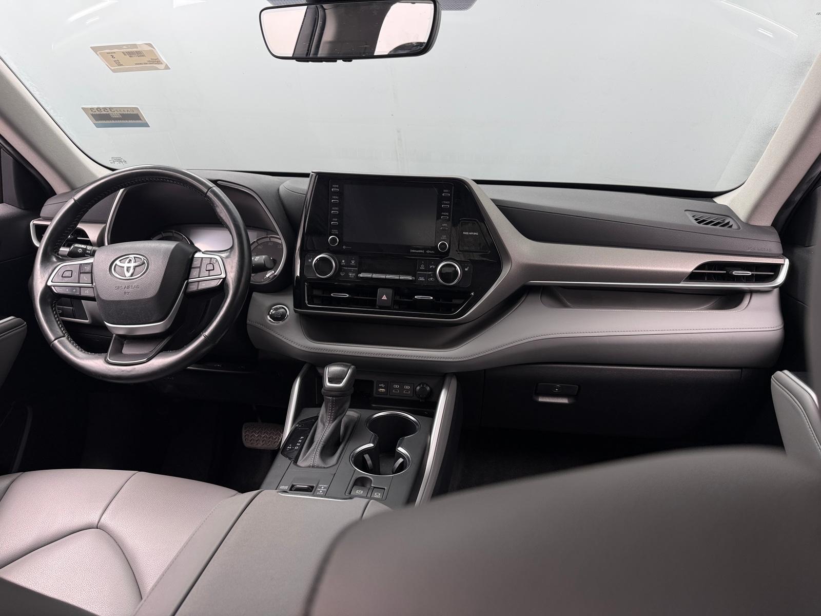 Thumbnail: 2022 Toyota Highlander - 2
