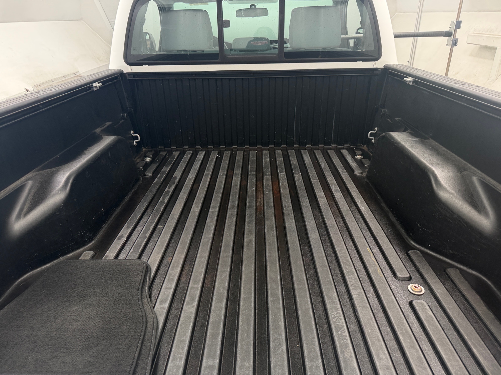Thumbnail: 2013 Toyota Tacoma - 6