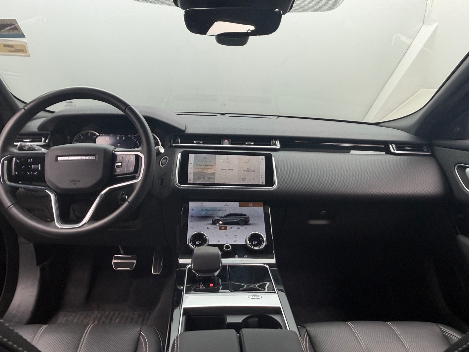 Thumbnail: 2023 Land Rover Range Rover Velar - 3