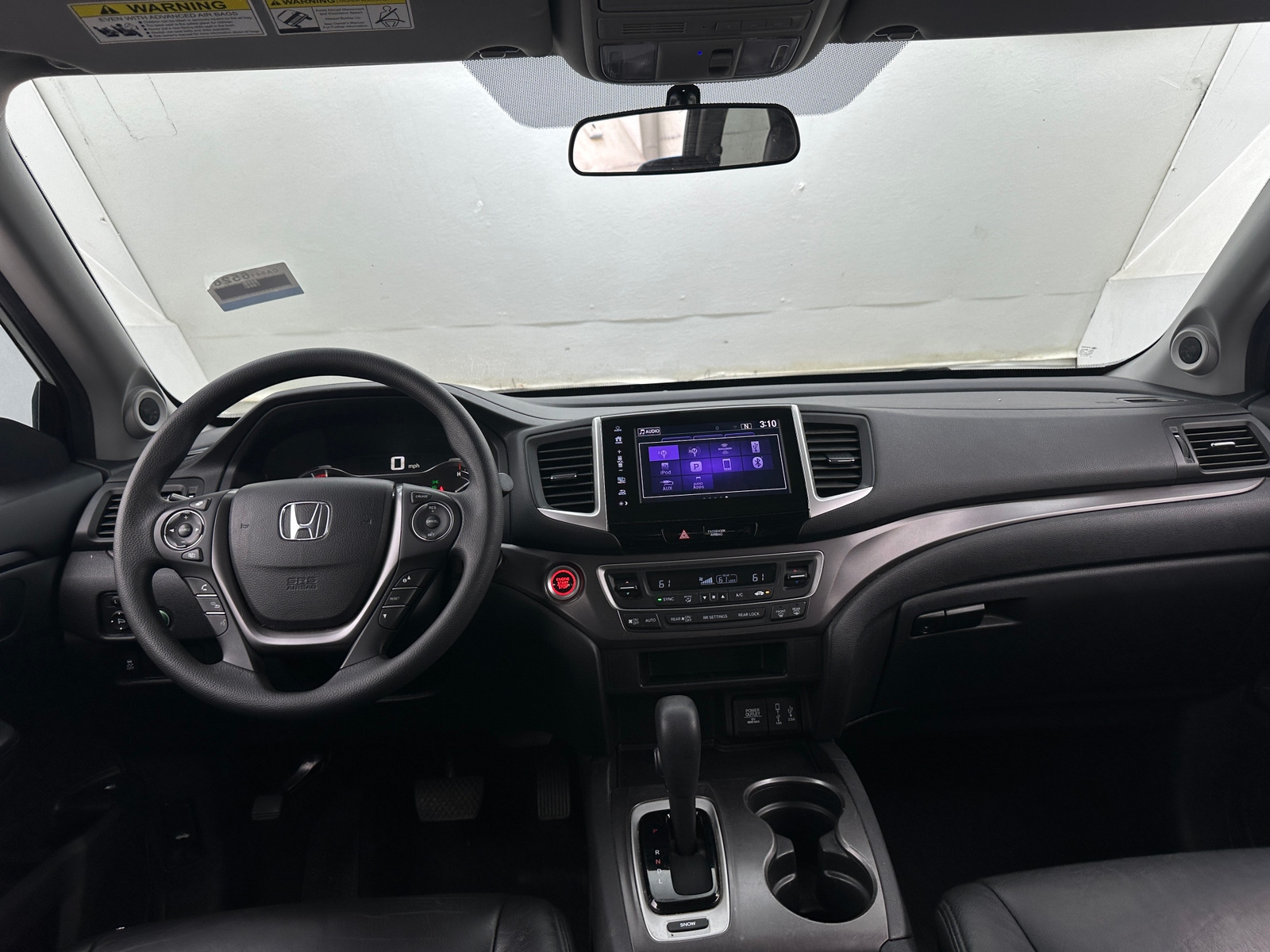 Thumbnail: 2017 Honda Pilot - 3