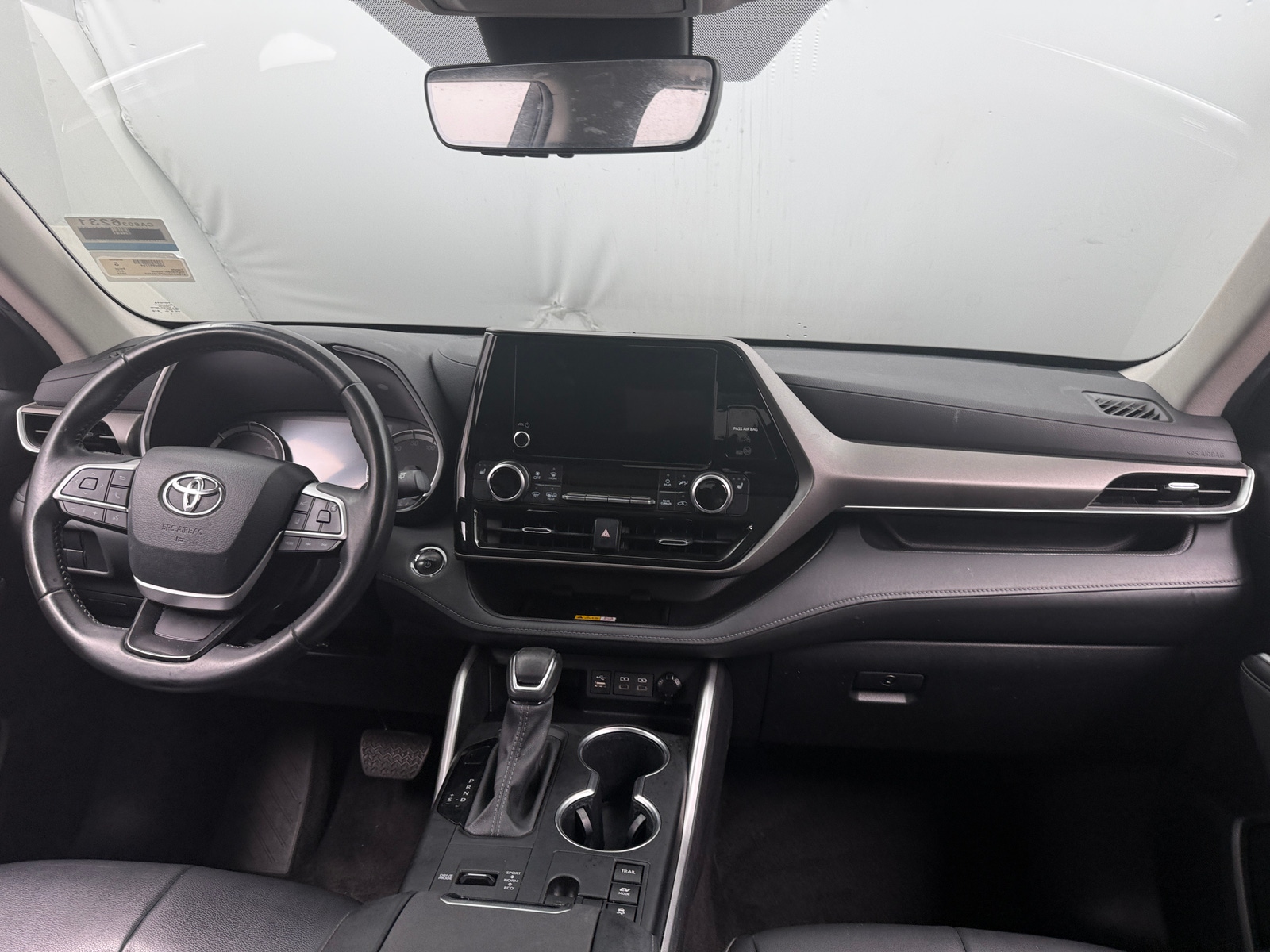 Thumbnail: 2023 Toyota Highlander - 2