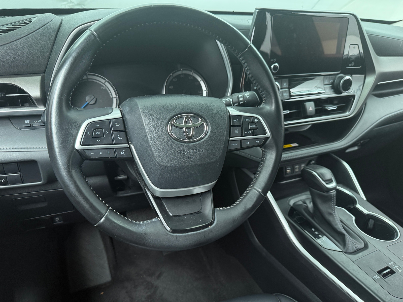 Thumbnail: 2023 Toyota Highlander - 4