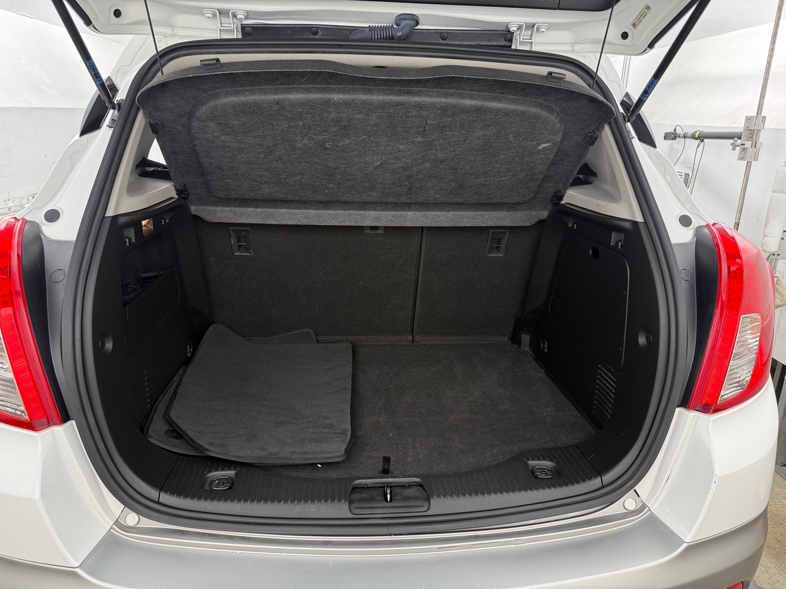 Thumbnail: 2015 Buick Encore - 6