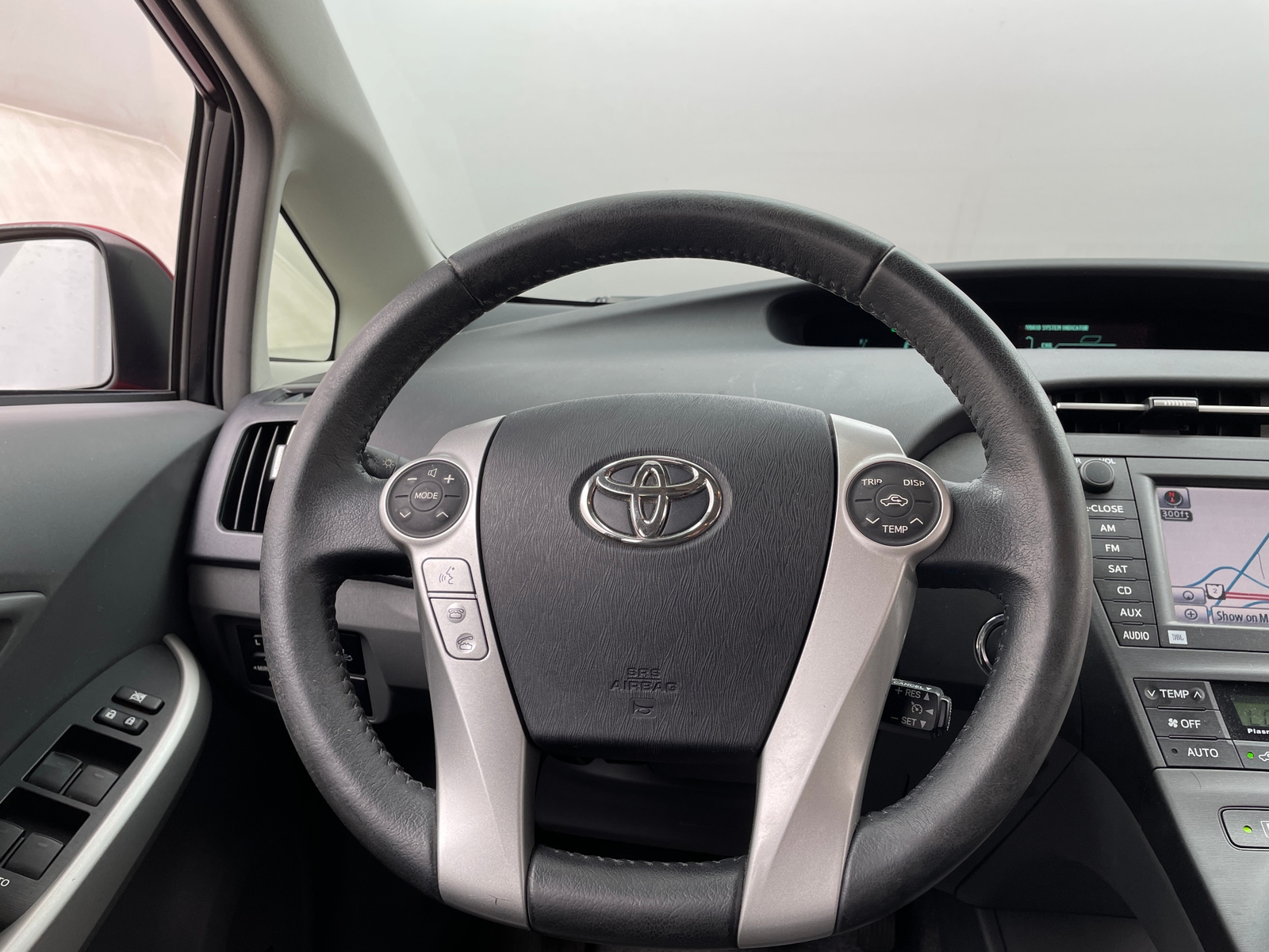 Thumbnail: 2011 Toyota Prius - 5