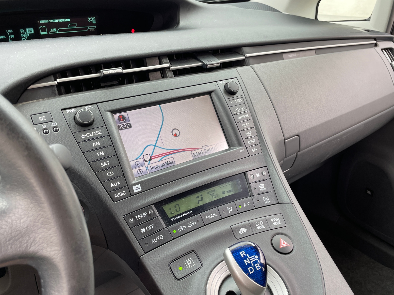 Thumbnail: 2011 Toyota Prius - 4