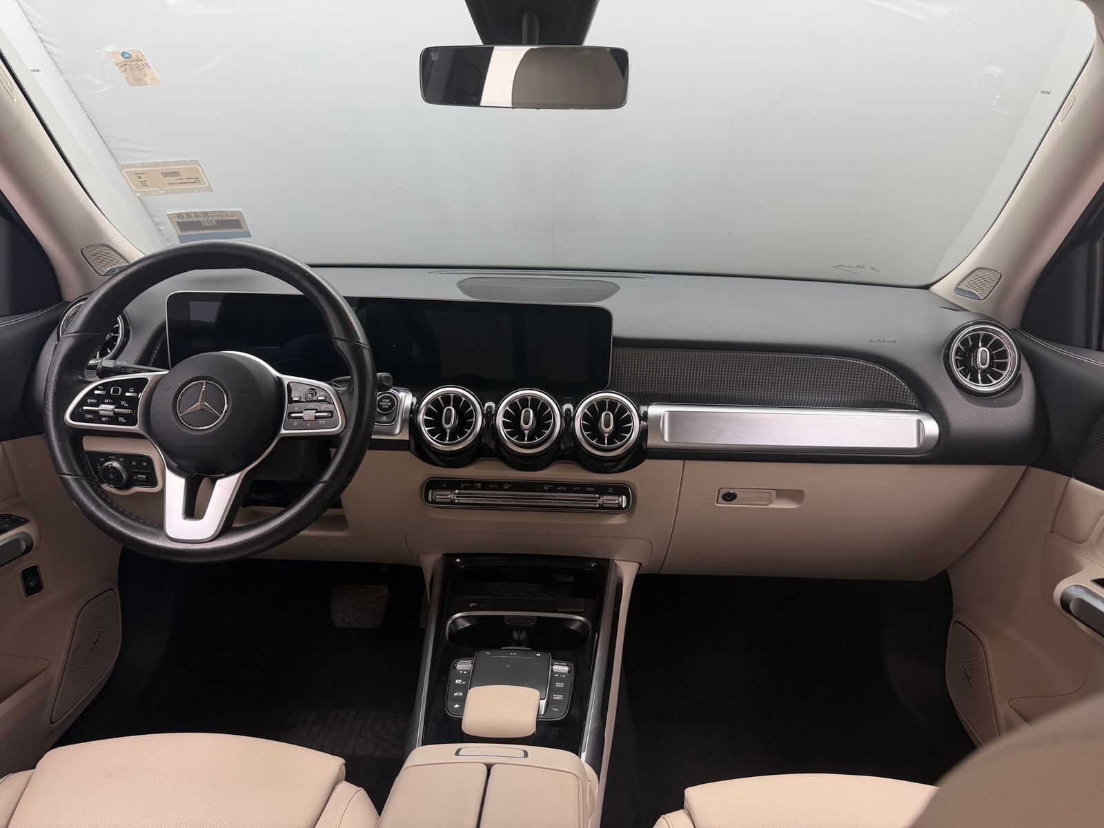 Thumbnail: 2021 Mercedes-Benz GLB - 2