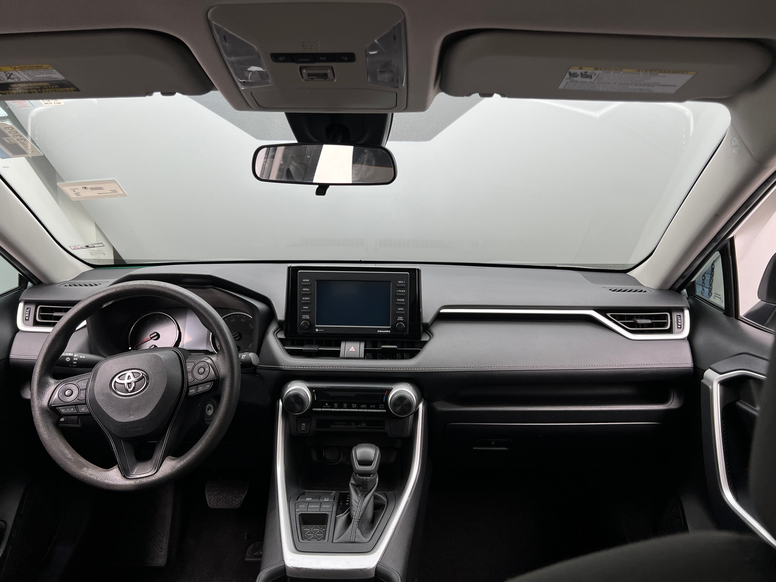 Thumbnail: 2022 Toyota RAV4 - 3