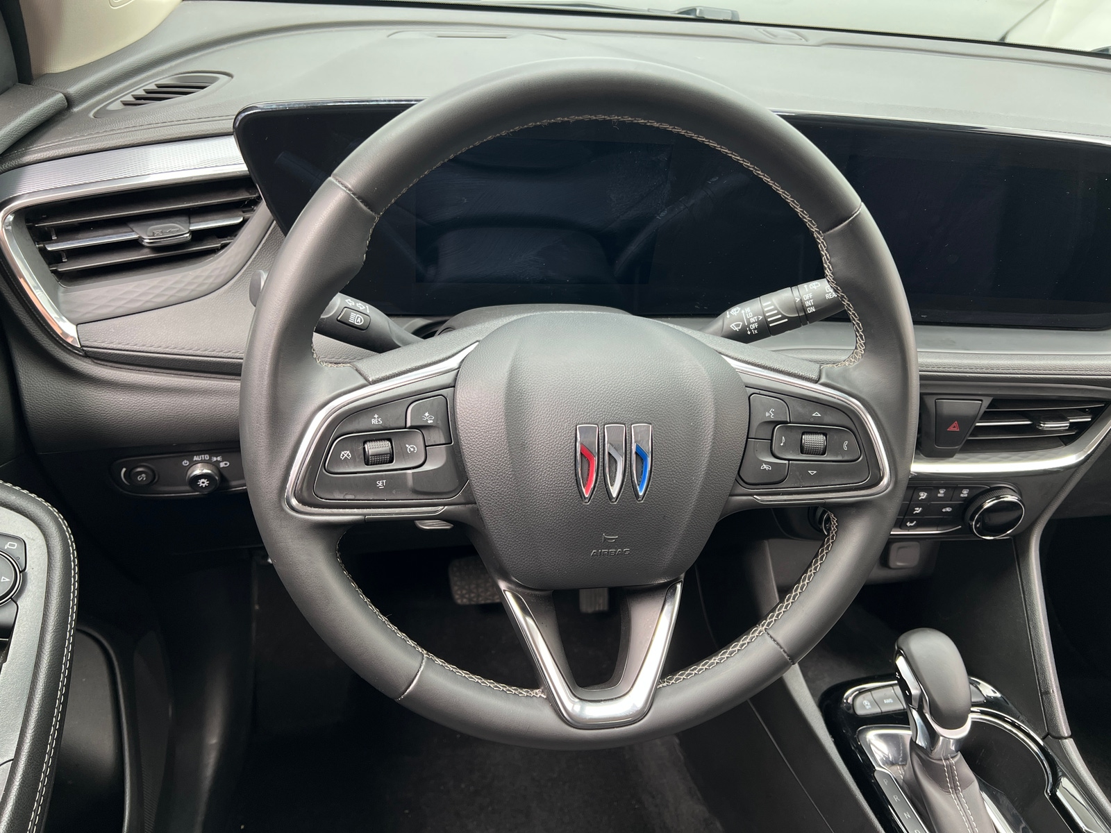 Thumbnail: 2025 Buick Encore GX - 4