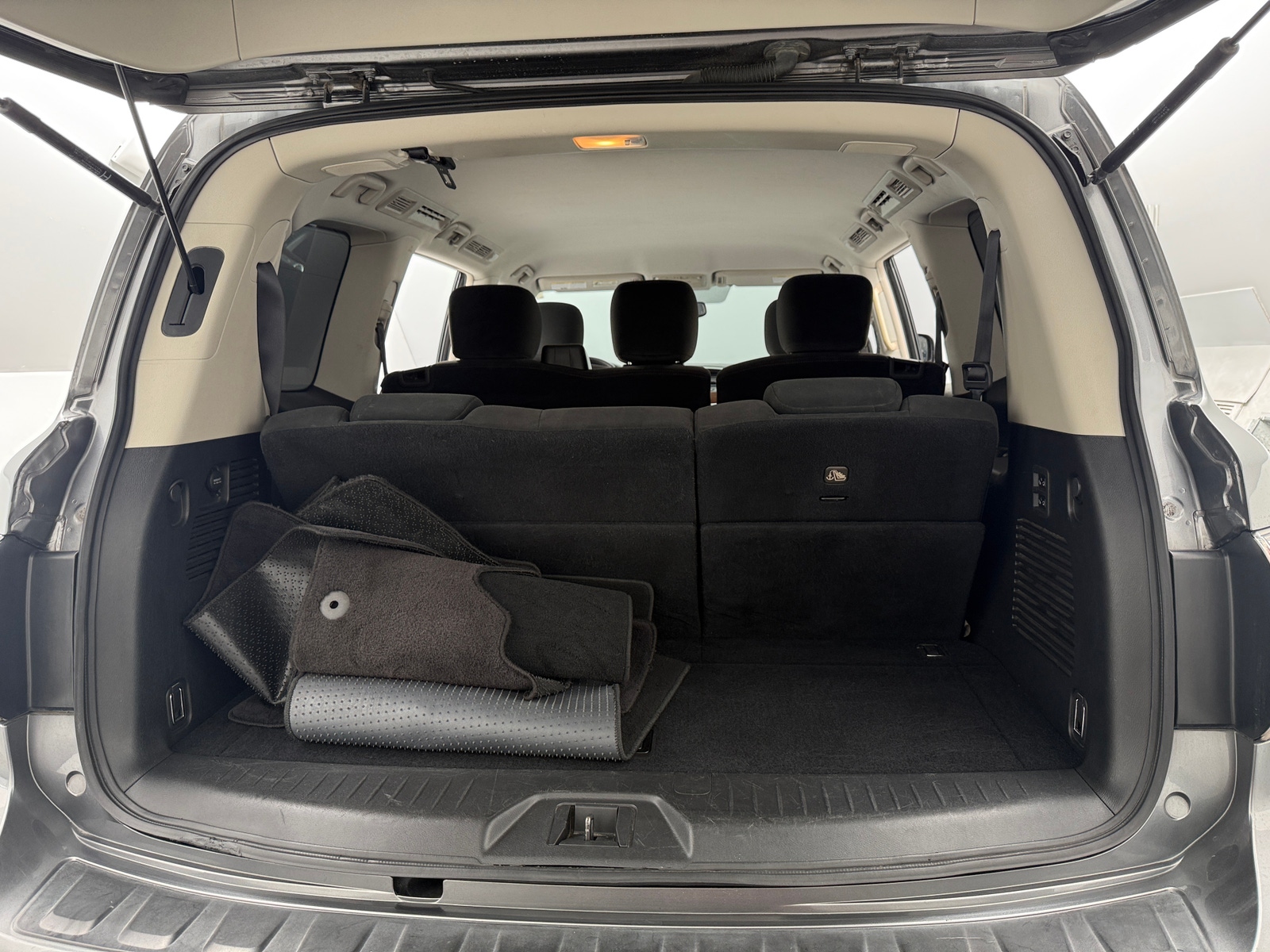 Thumbnail: 2020 Nissan Armada - 7