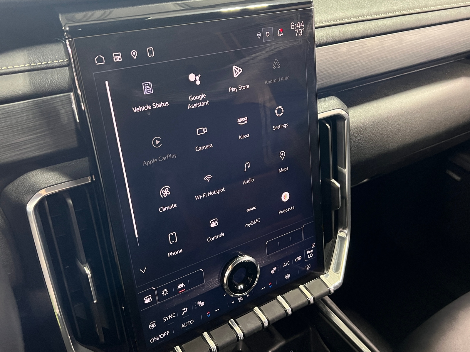 Thumbnail: 2024 GMC Acadia - 3