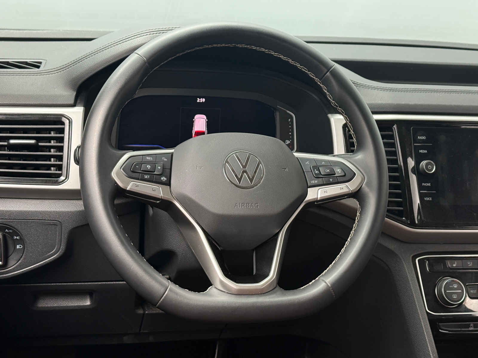 Thumbnail: 2022 Volkswagen Atlas - 4