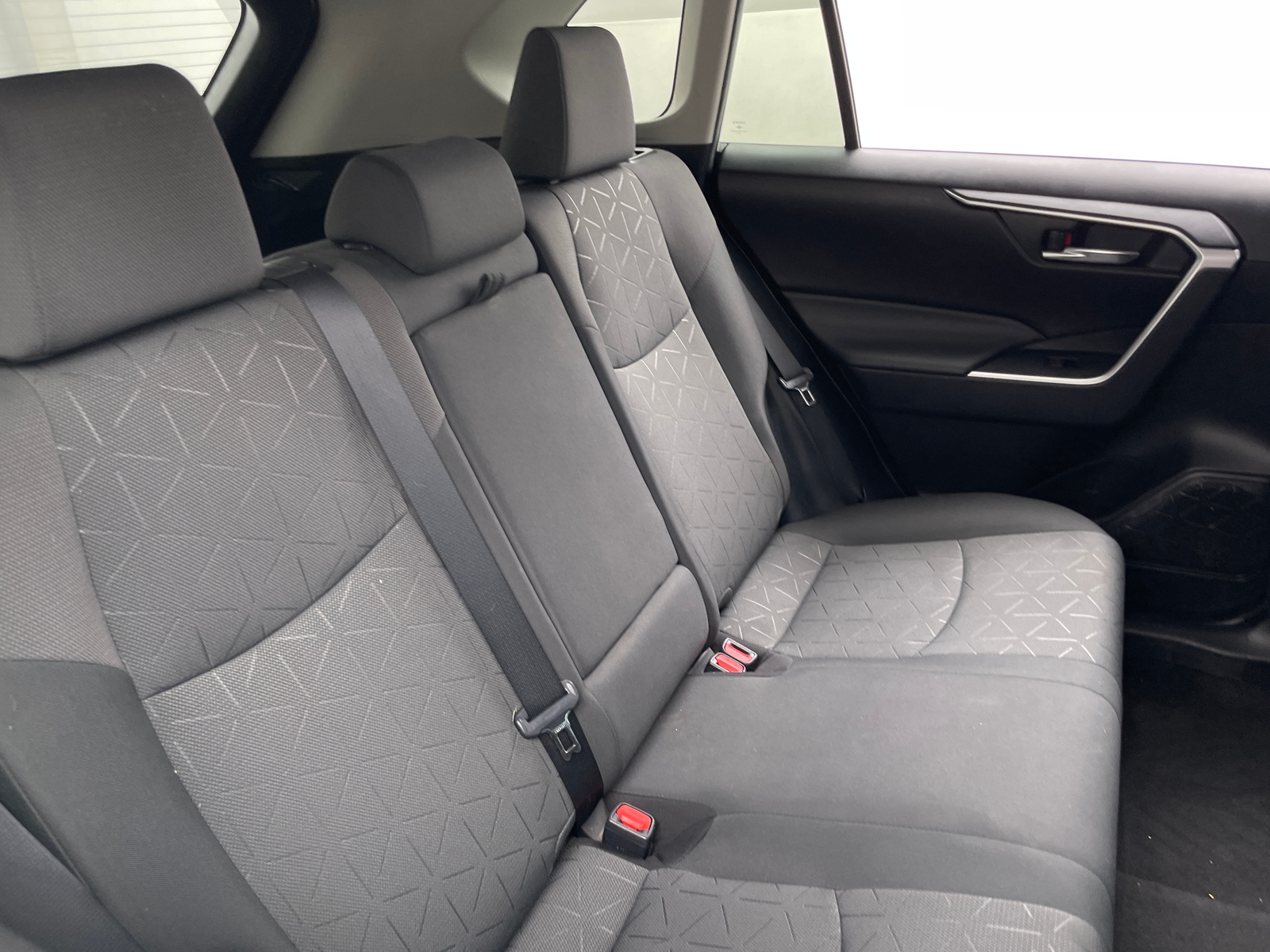Thumbnail: 2021 Toyota RAV4 - 6