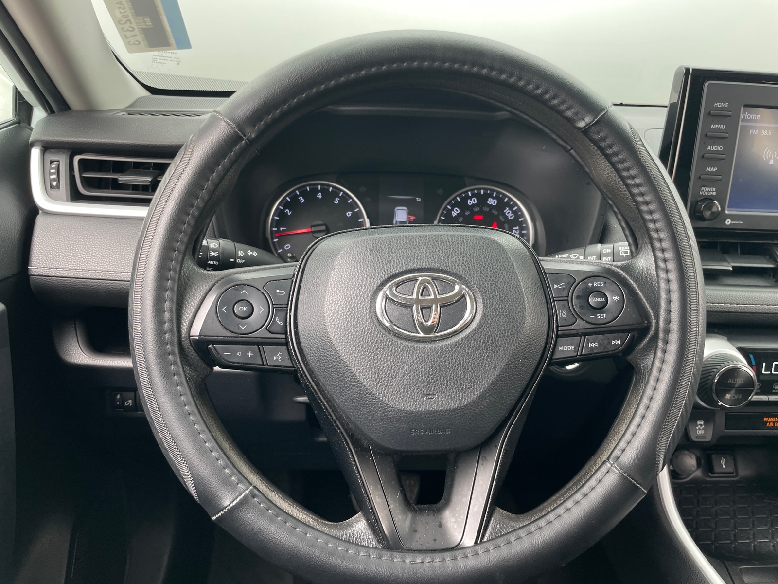 Thumbnail: 2021 Toyota RAV4 - 5