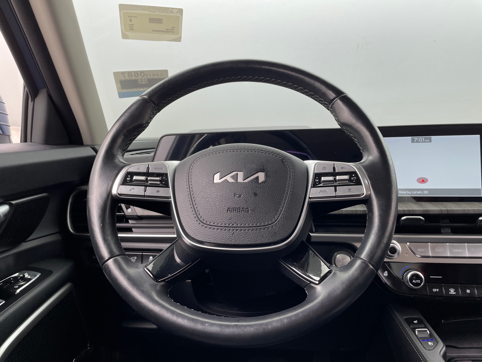 Thumbnail: 2023 Kia Telluride - 4
