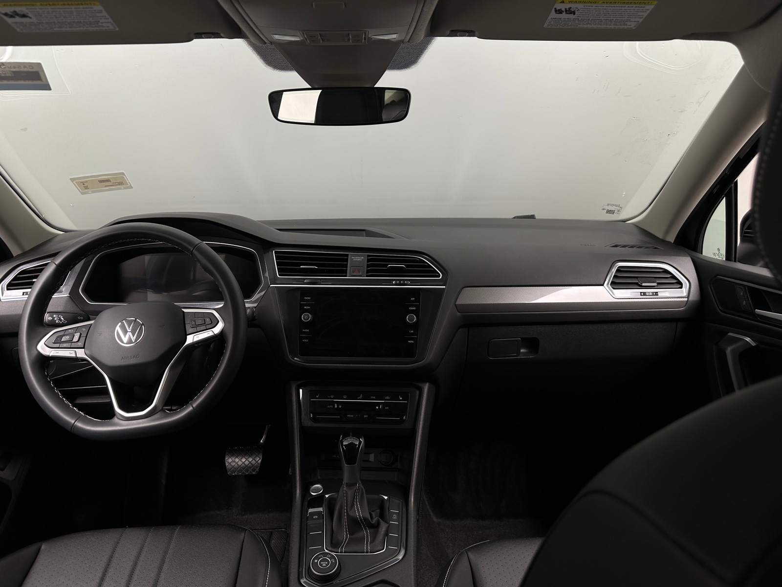 Thumbnail: 2024 Volkswagen Tiguan - 2