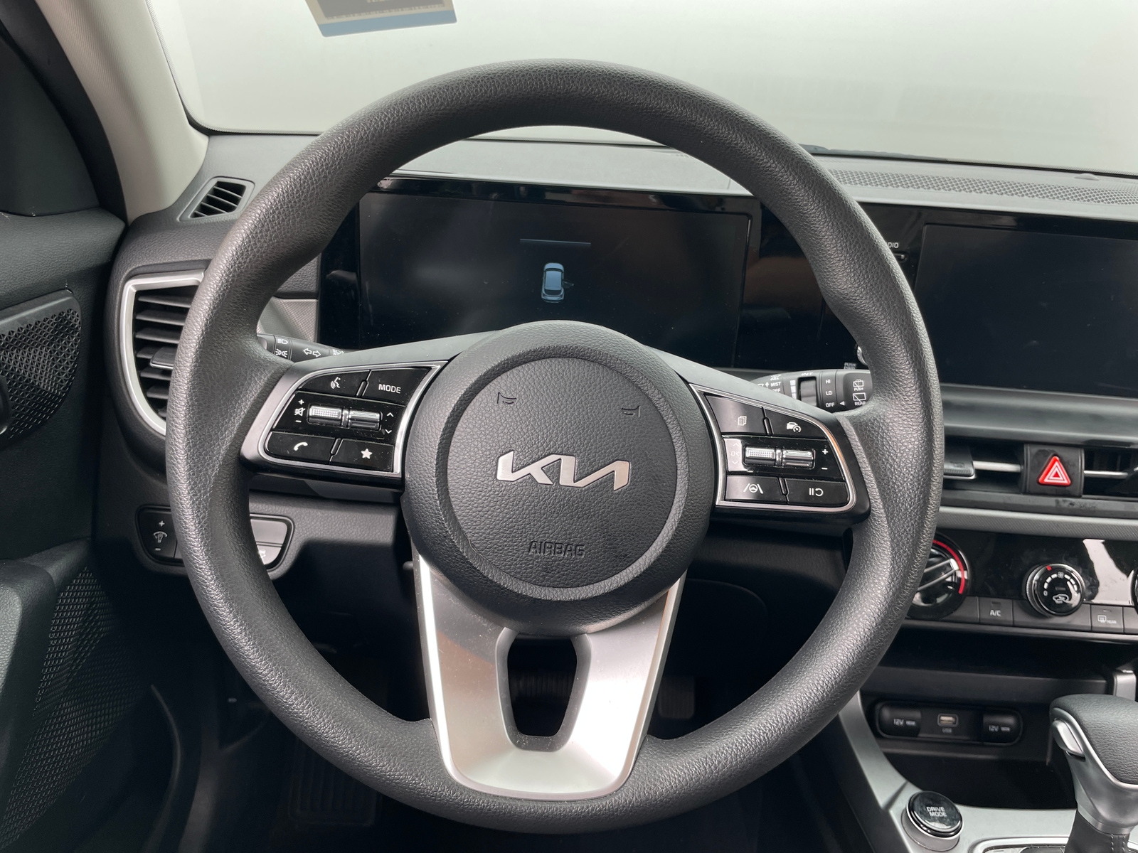 Thumbnail: 2024 Kia Seltos - 5