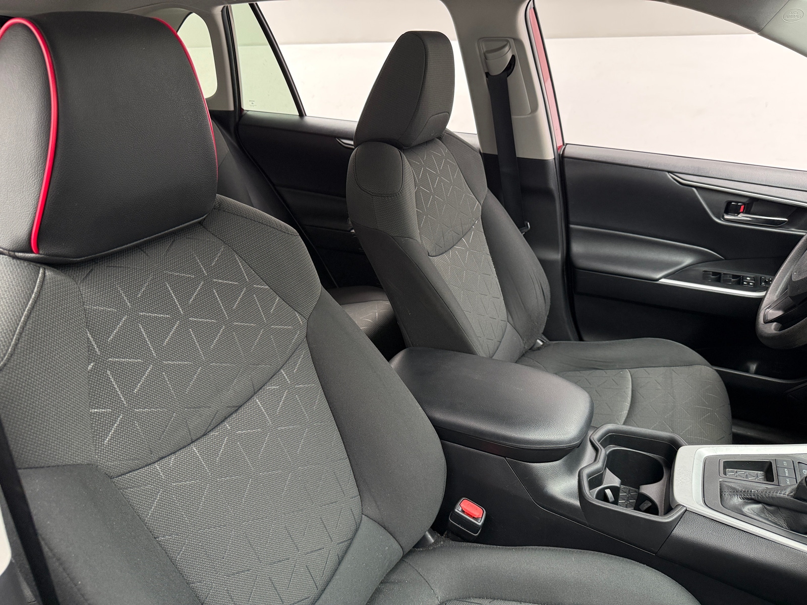 Thumbnail: 2021 Toyota RAV4 - 2