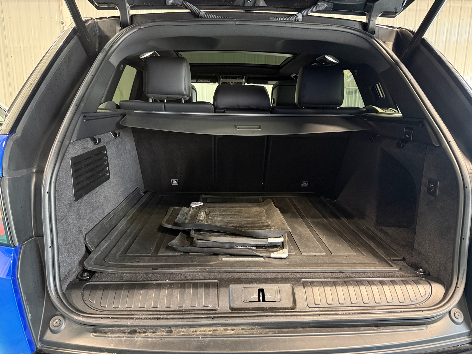 Thumbnail: 2022 Land Rover Range Rover Sport - 6