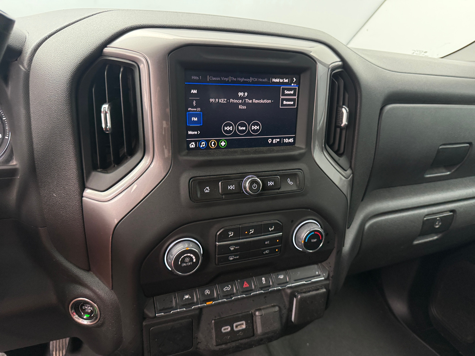 Thumbnail: 2024 Chevrolet Silverado 1500 - 4