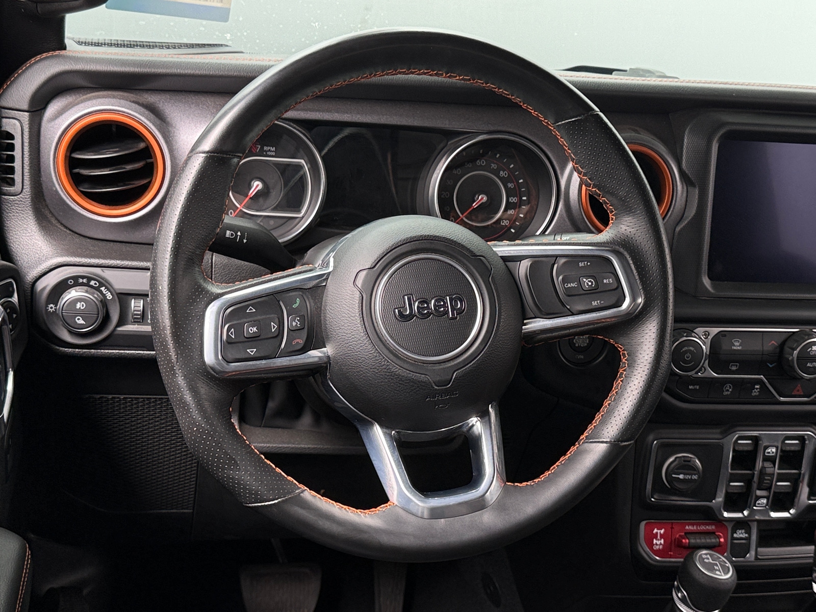 Thumbnail: 2022 Jeep Gladiator - 4