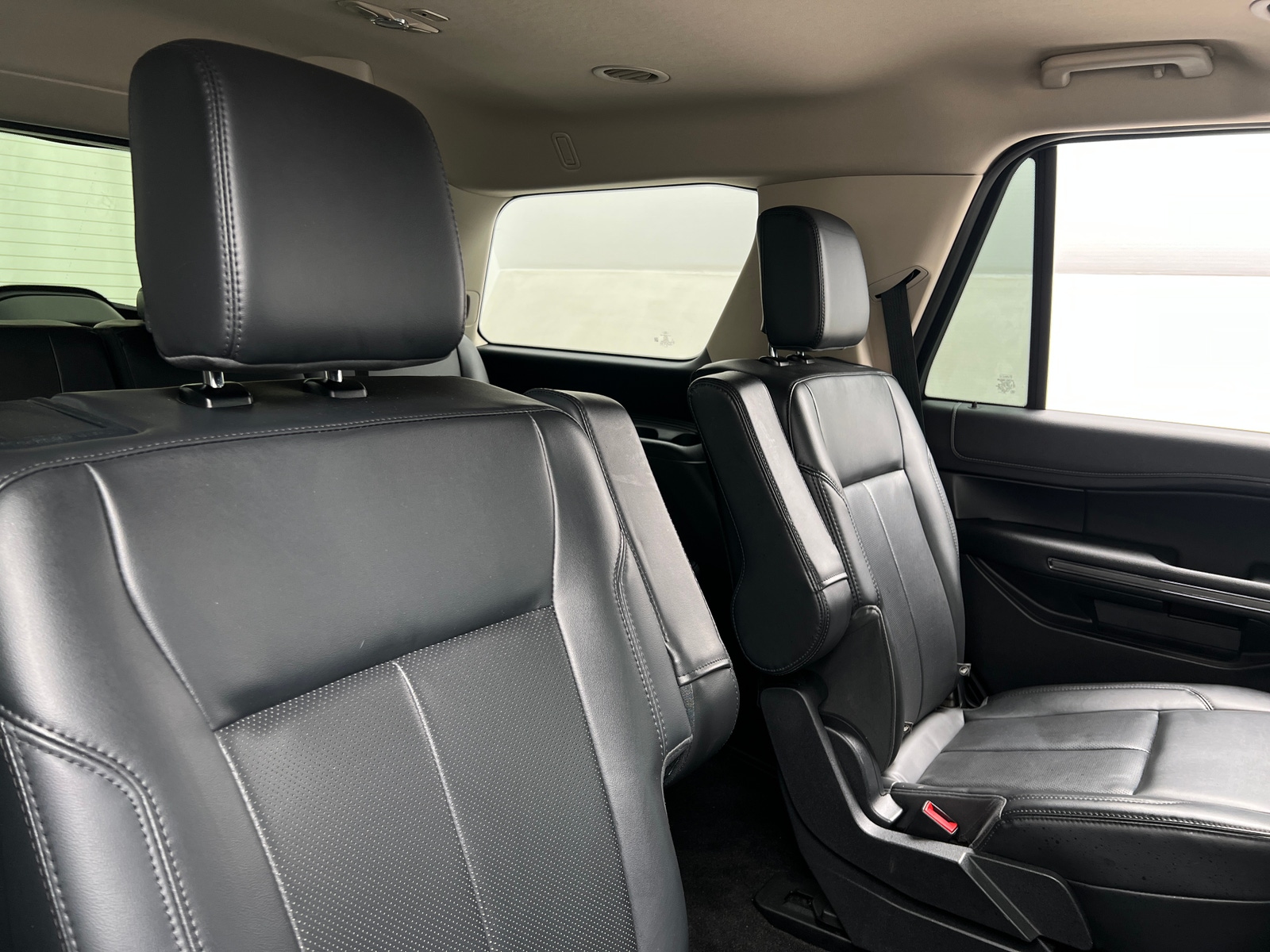 Thumbnail: 2022 Ford Expedition - 6