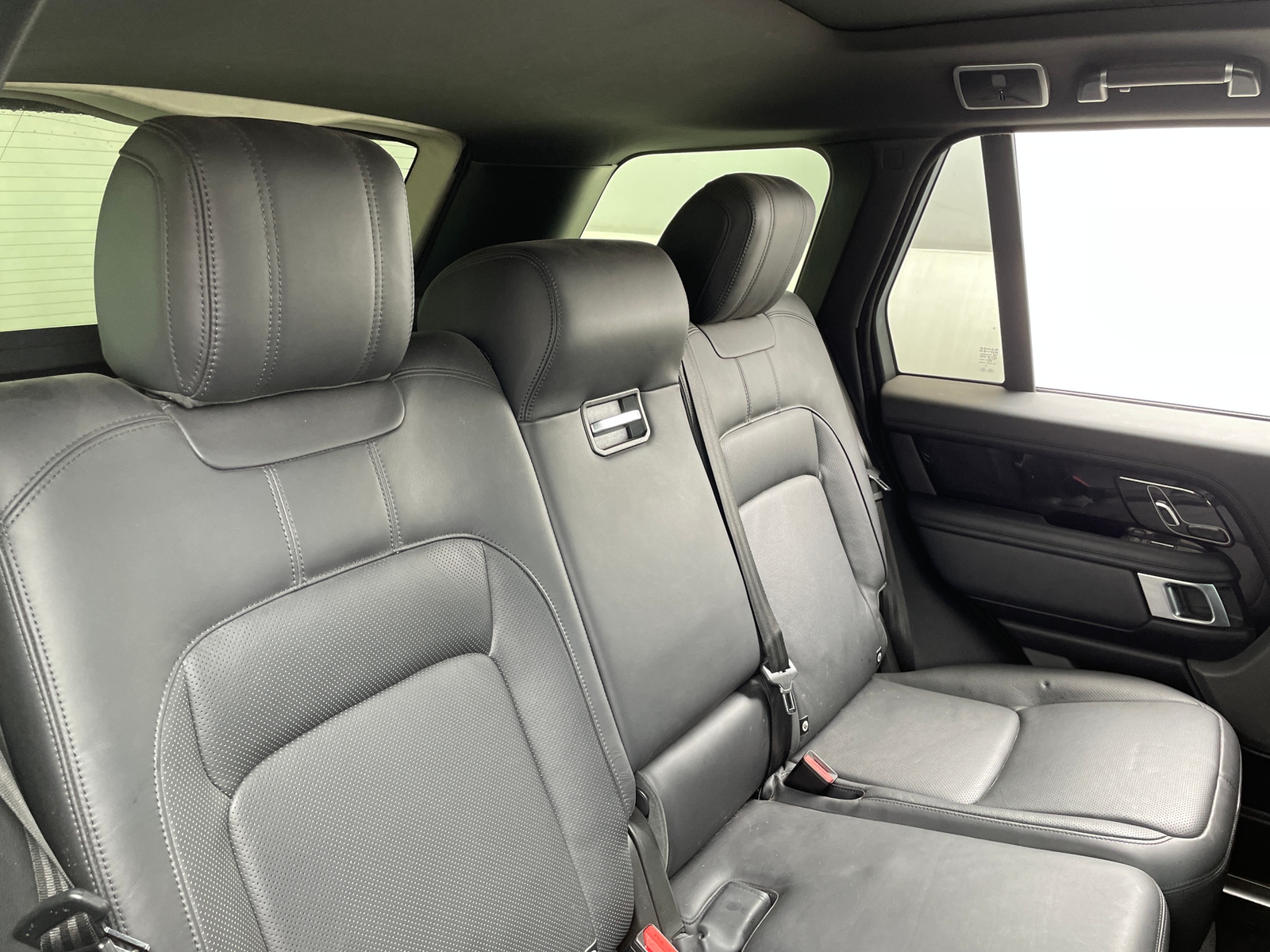 Thumbnail: 2020 Land Rover Range Rover - 5
