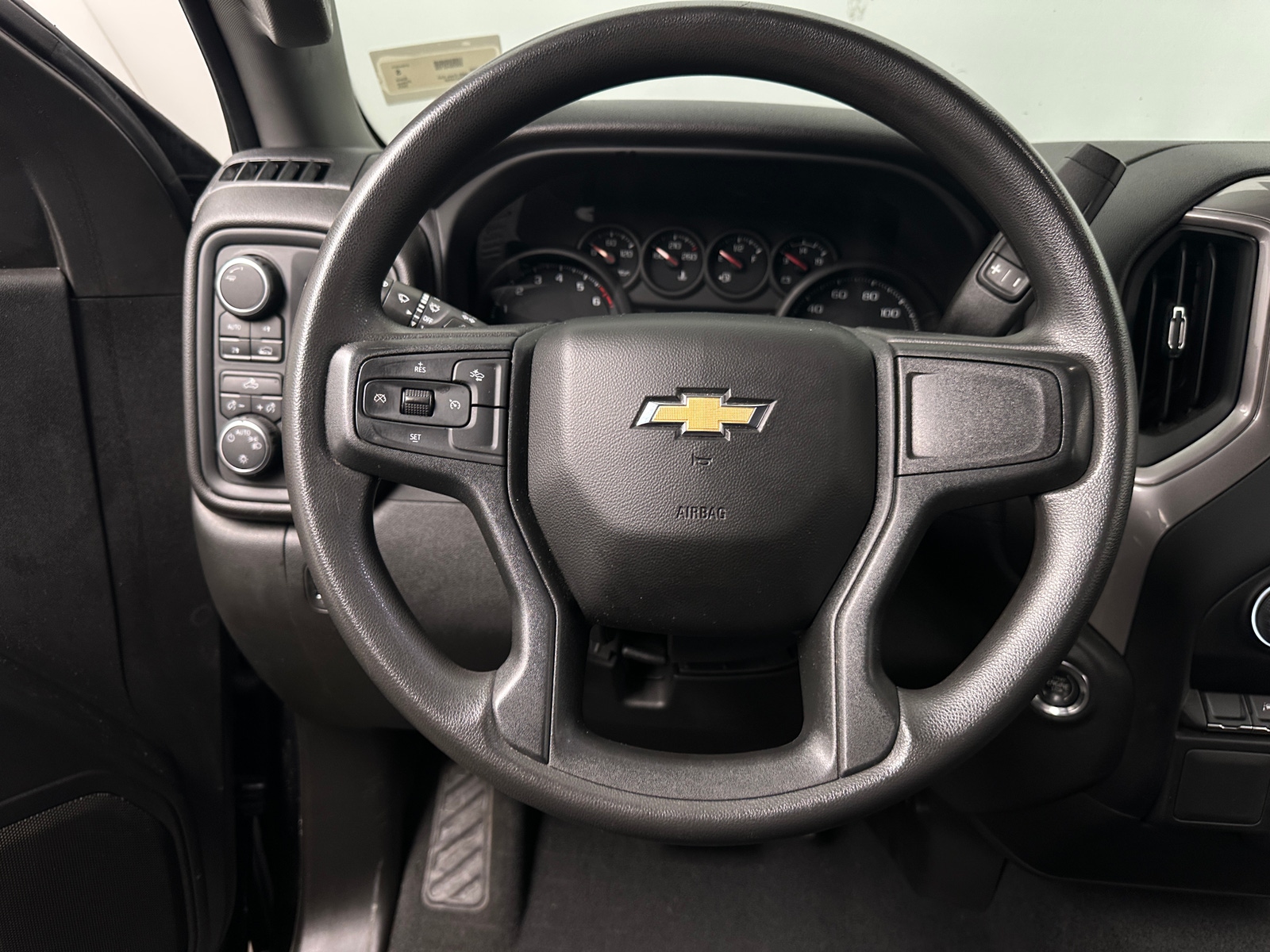 Thumbnail: 2023 Chevrolet Silverado 1500 - 5