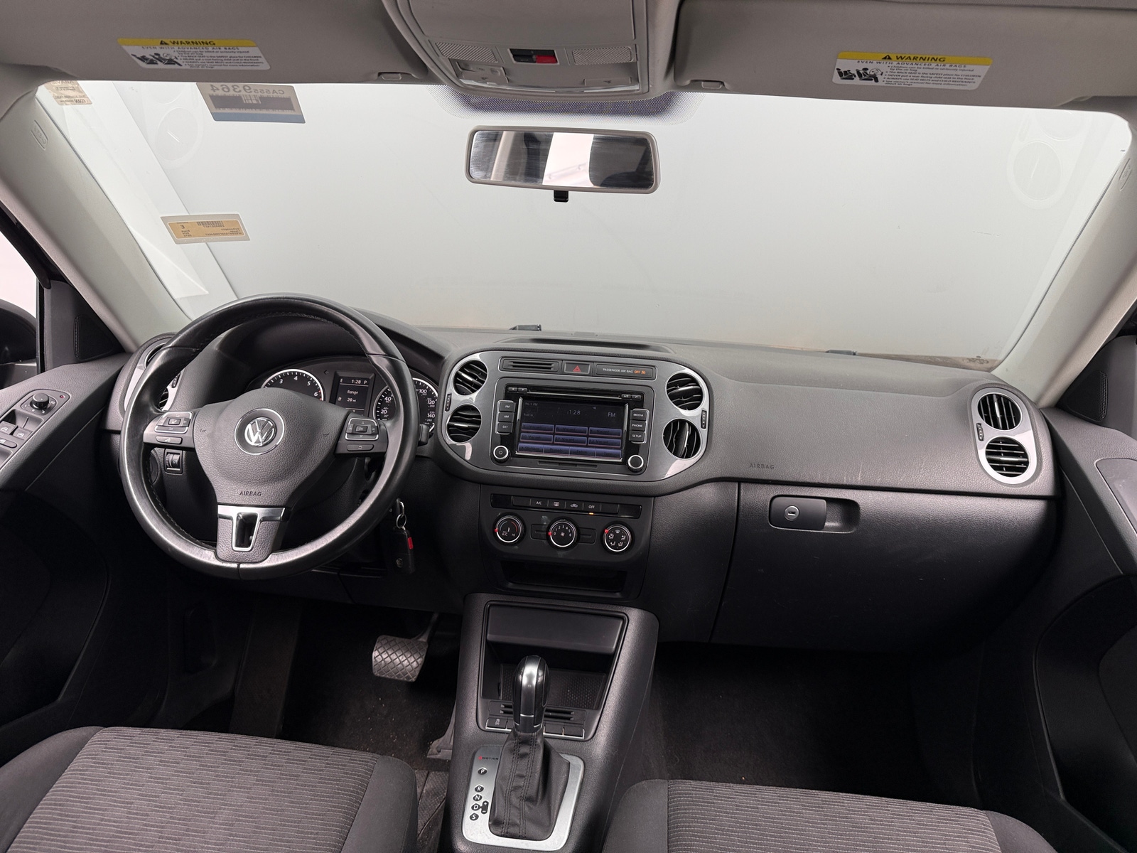 Thumbnail: 2015 Volkswagen Tiguan - 3