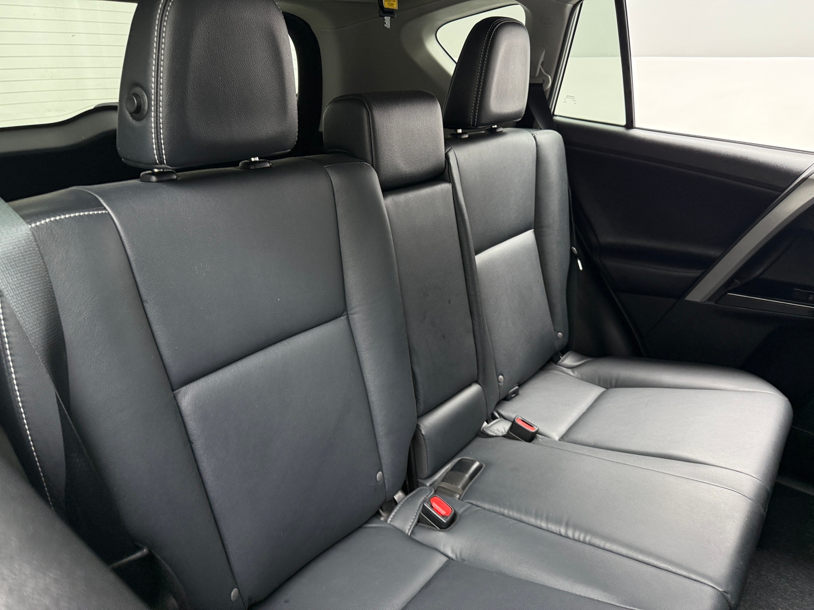 Thumbnail: 2017 Toyota RAV4 - 5