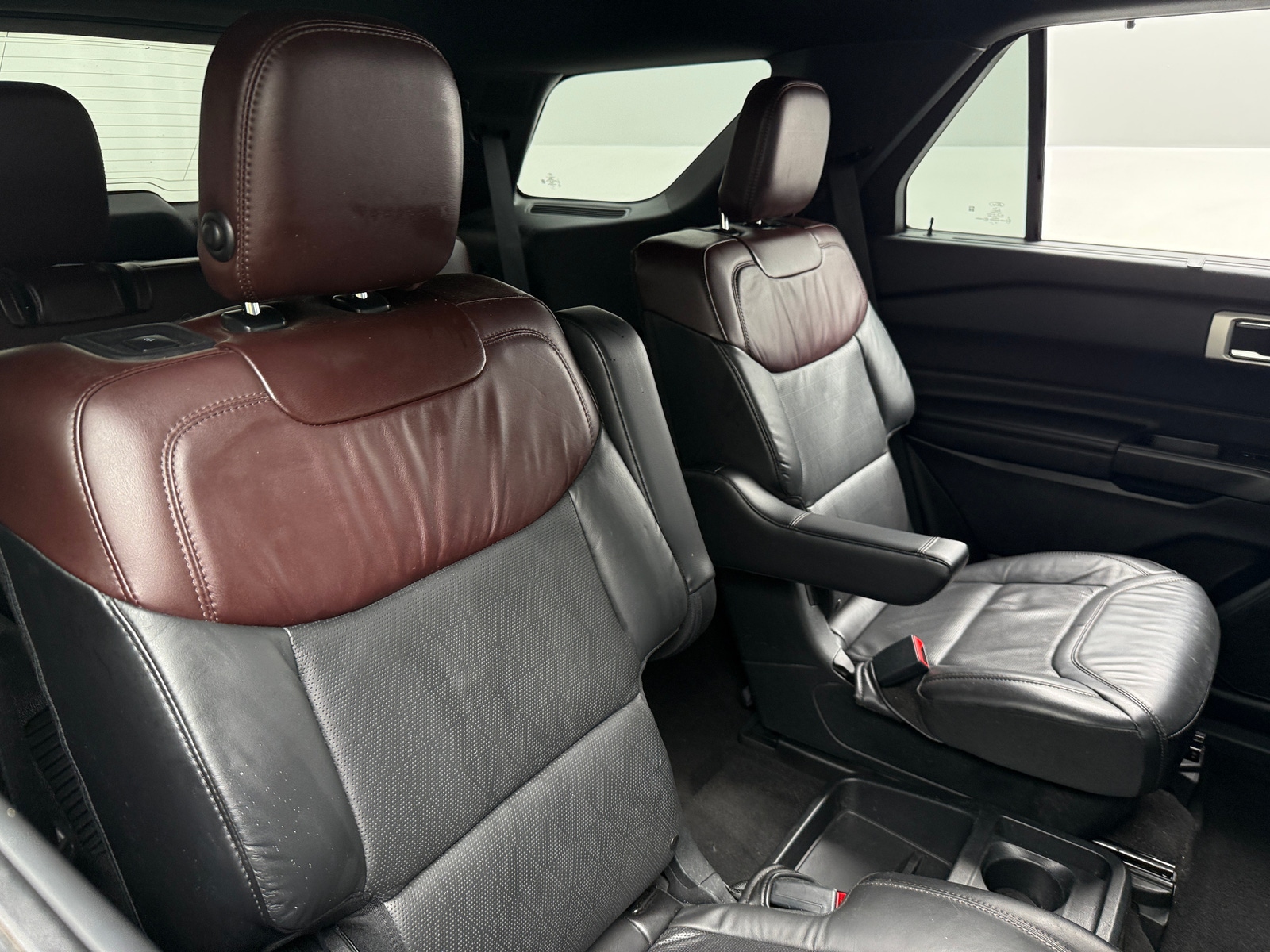 Thumbnail: 2020 Ford Explorer - 5