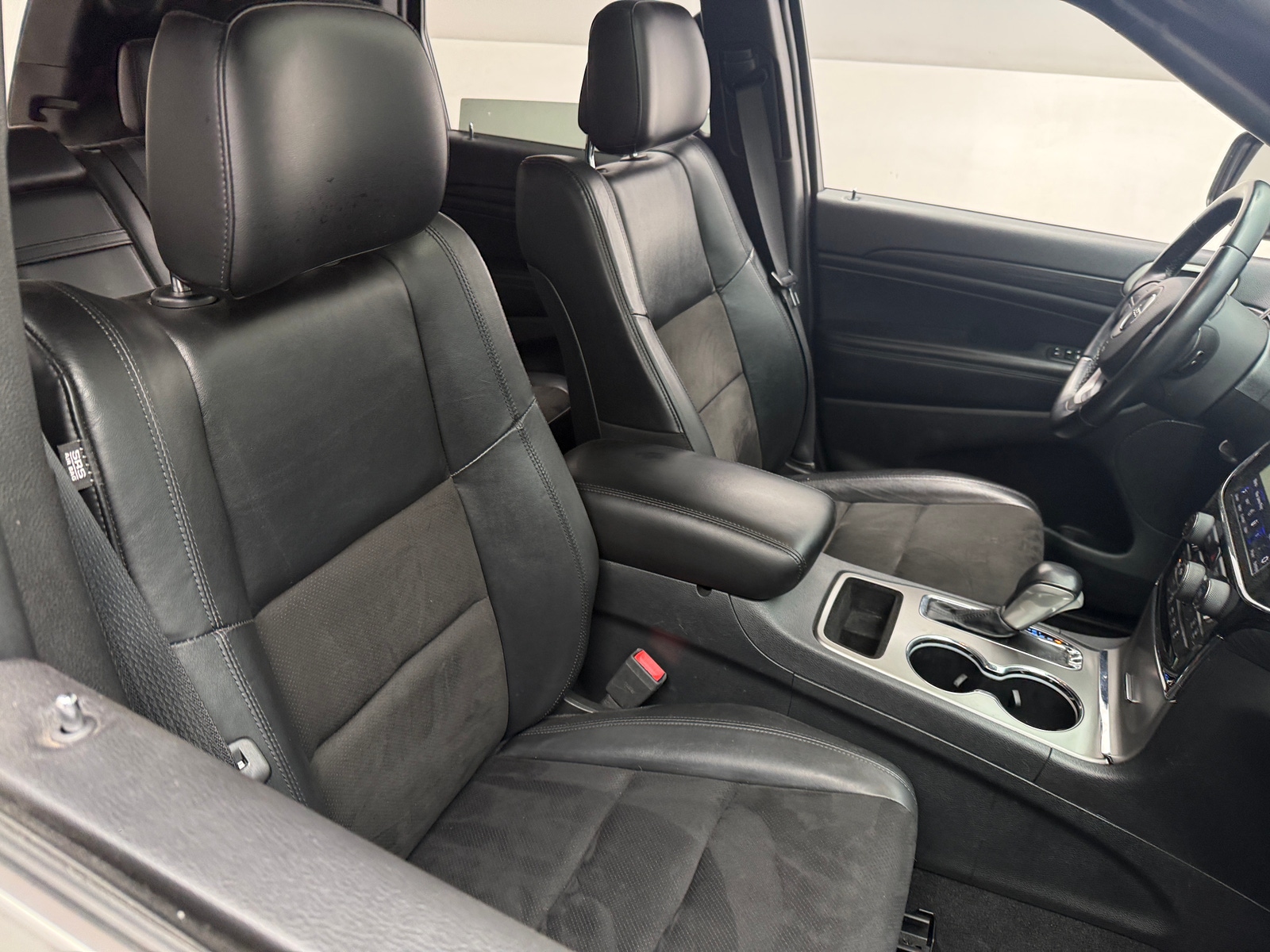 Thumbnail: 2020 Jeep Grand Cherokee - 2