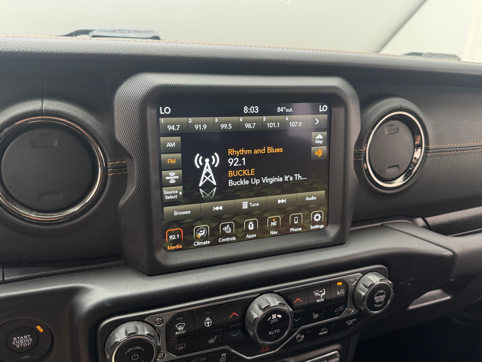 Thumbnail: 2022 Jeep Gladiator - 3