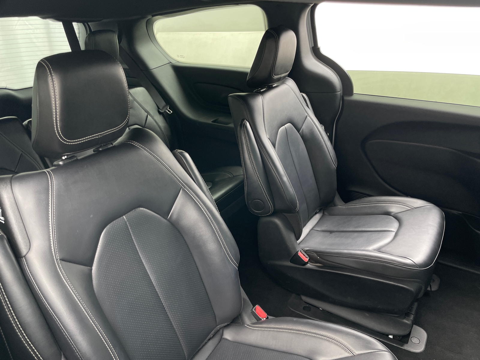 Thumbnail: 2024 Chrysler Pacifica - 5