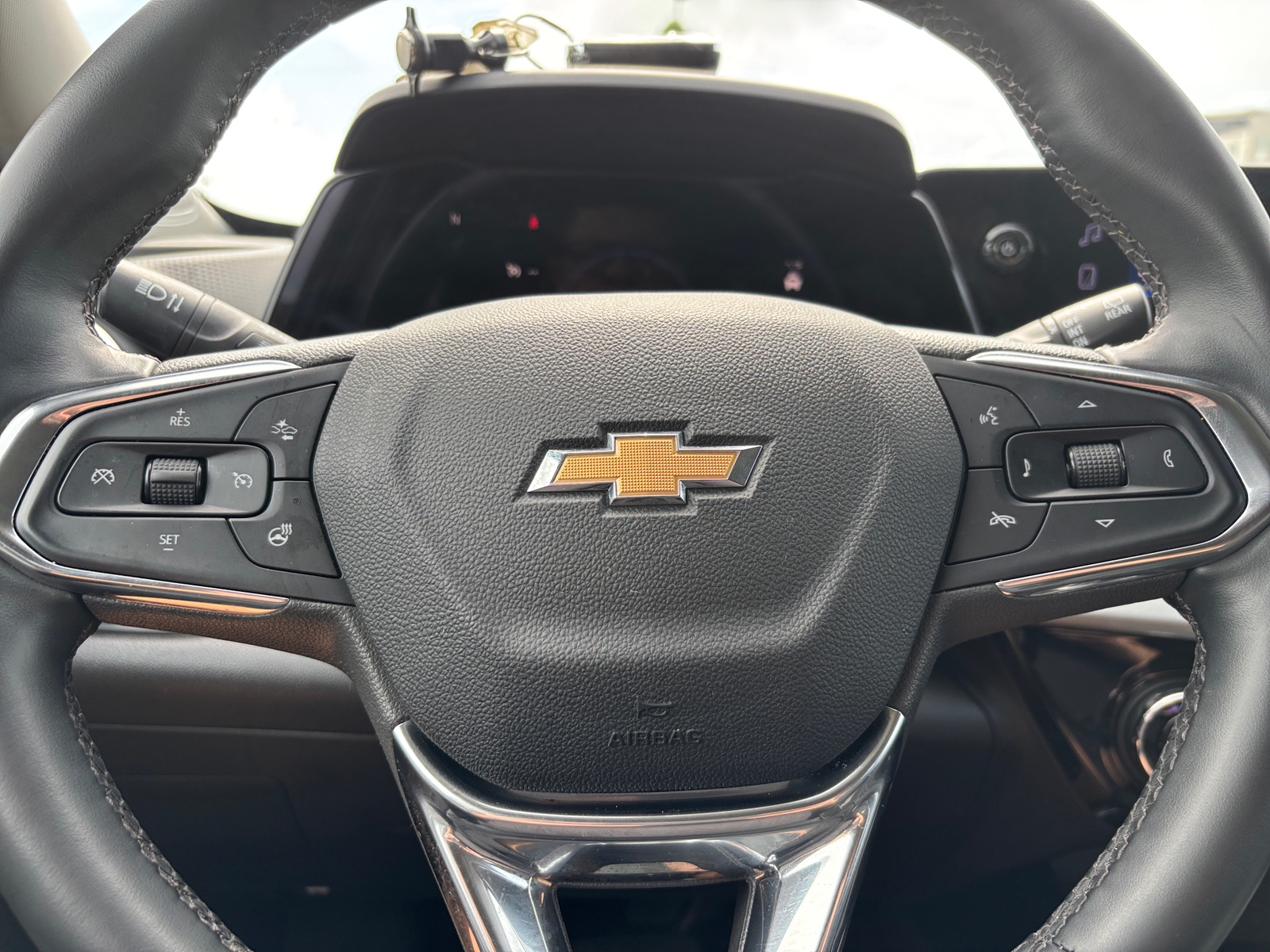 Thumbnail: 2025 Chevrolet Trax - 5