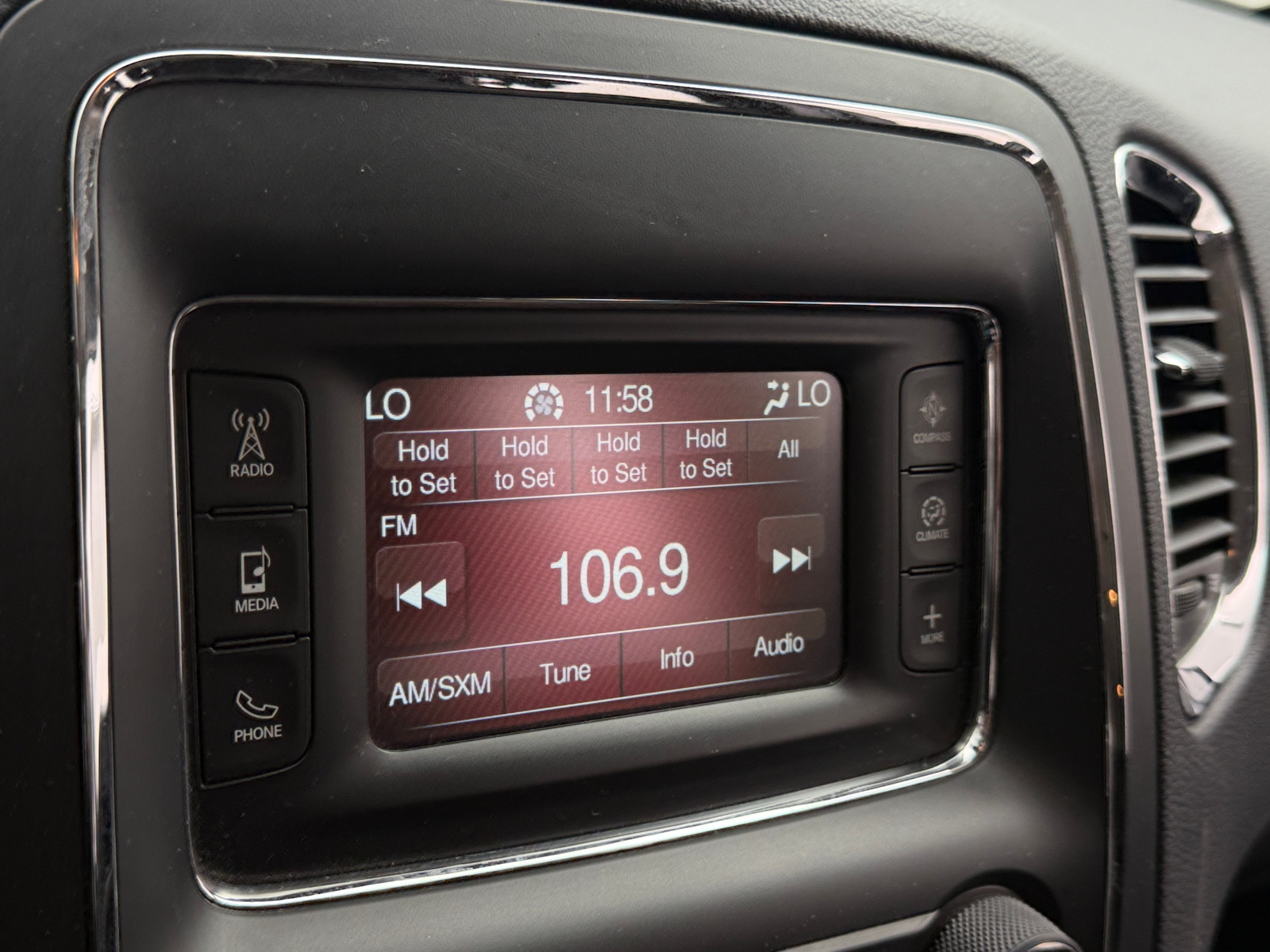 Thumbnail: 2017 Dodge Durango - 4