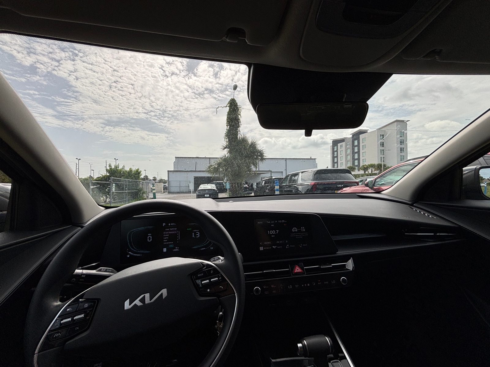 Thumbnail: 2026 Kia Niro - 3