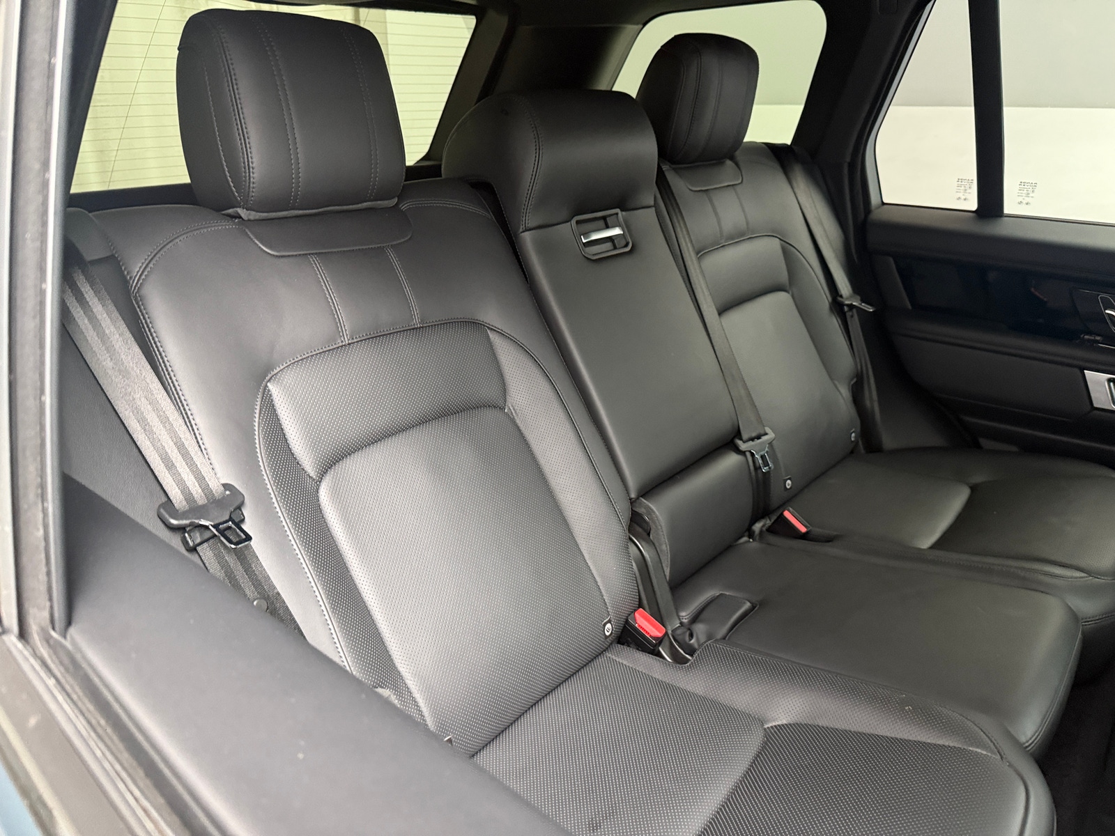 Thumbnail: 2021 Land Rover Range Rover - 5