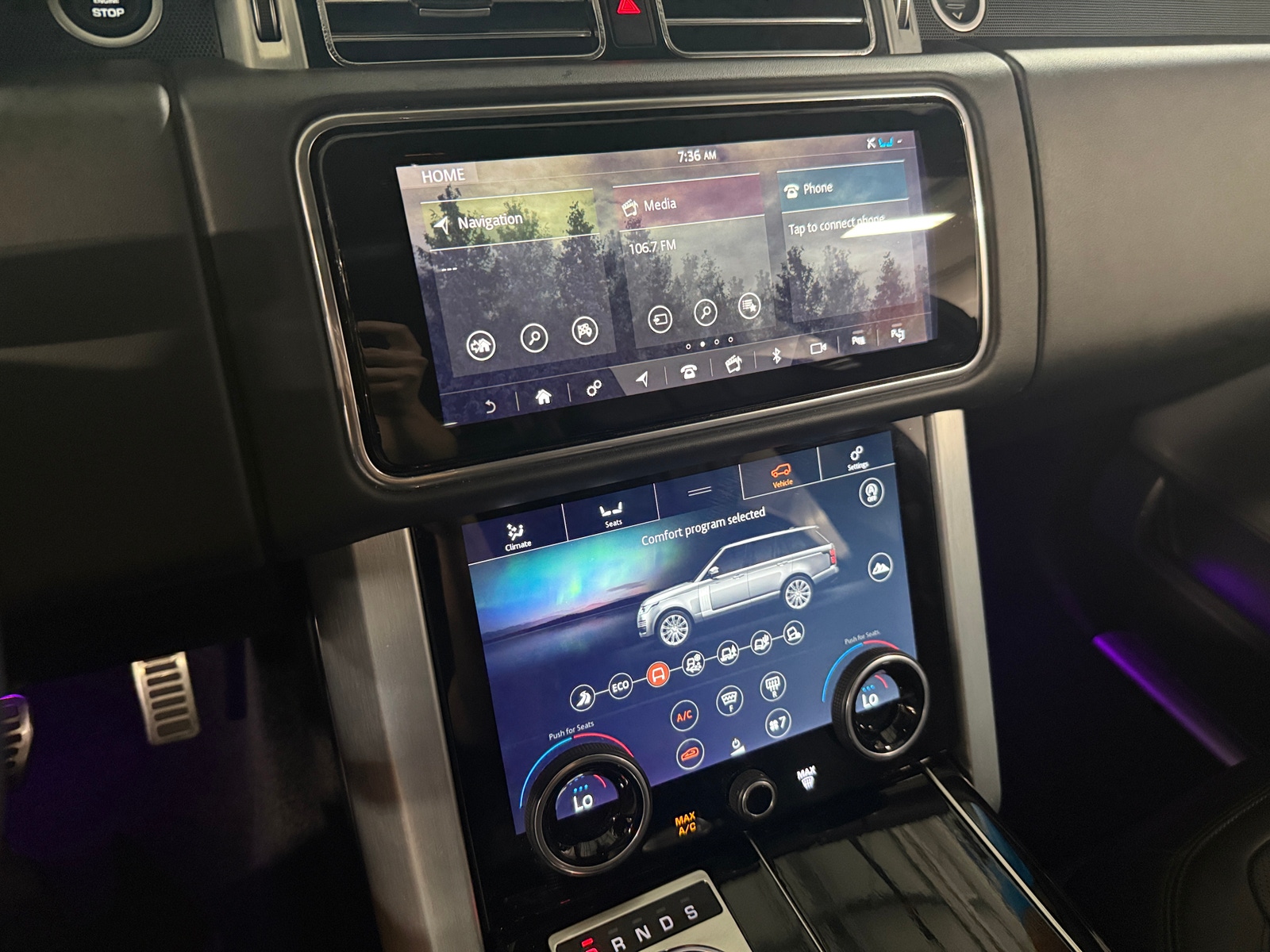 Thumbnail: 2021 Land Rover Range Rover - 3